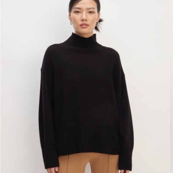 NakedCashmere Sweaters - NakedCashmere 100% Cashmere black mock neck oversized sweater size M